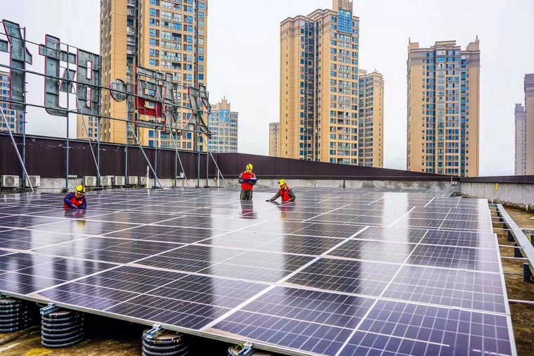 光伏發(fā)電晚上都顯示正常是有故障嗎？夜晚是怎么解決用電問題？