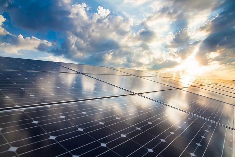 光伏發(fā)電、聚光發(fā)電、光熱太陽能、太陽能光電之間有什么區(qū)別呢